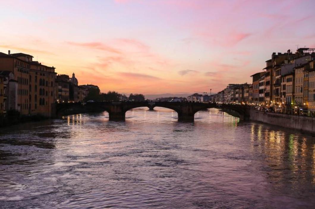 What to do in Florence with only three days is a tough decision, but if you’re willing to rise early and put your walking shoes on. You can see a lot more than you would probably expect and still have time for a GELATO break (or two)!