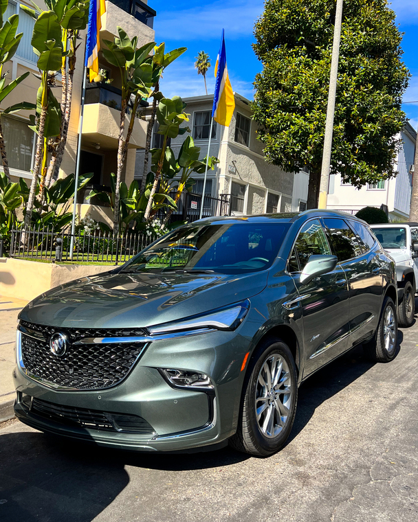 Thumb freddy rodriguez loves buickennclave